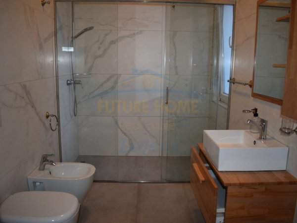 Tirane, jepet me qera Vile 3 Katshe Kati 0, 310 m² 3.000 € (Sunrise Rezidence)