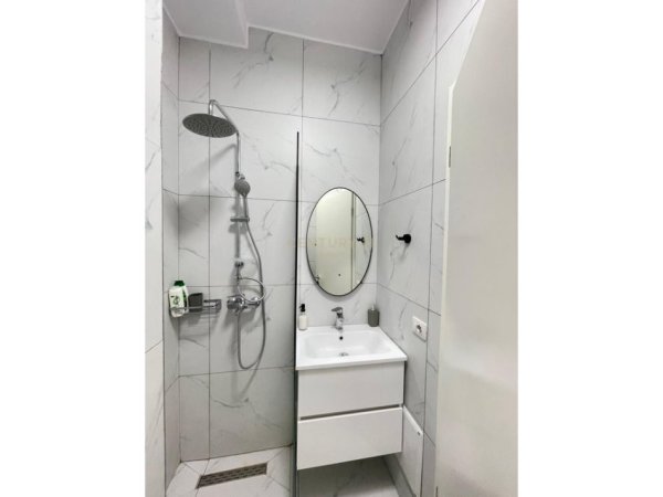 Tirane, shitet apartament 1+1 Kati 10, 30 m² 93.000 € (Kompleksi Magnet)