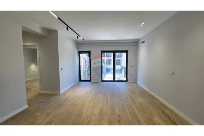 Tirane, shitet apartament 1+1 Kati 2, 76 m² 135.000 € (kodra e diellit 2)