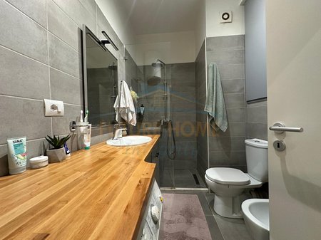 Tirane, shitet apartament 1+1 Kati 6, 78 m² 150.000 € 