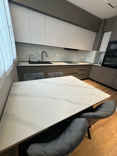 Tirane, shitet apartament 2+1 Kati 7, 106 m² 260.000 € (RIVER RESIDENCE)