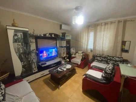 Tirane, shitet apartament 1+1 Kati 4, 51 m² 110.000 € 