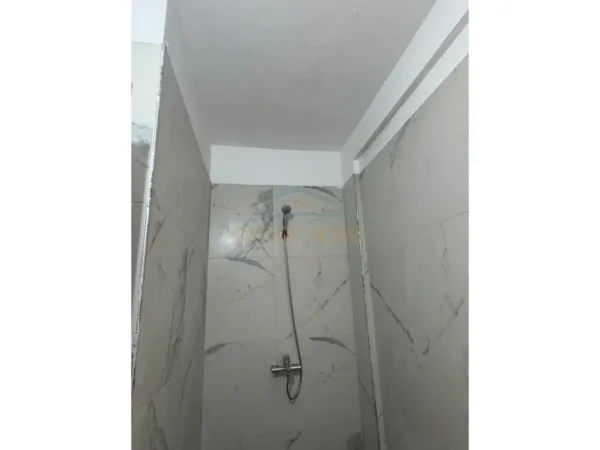 Tirane, shes apartament 2+1+Ballkon Kati 3, 118 m² 200.000 € (SELITE)