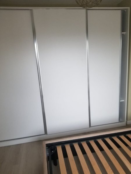 Tirane, jepet me qera apartament 1+1+Ballkon Kati 4, 550 € (Onufri) 0682048812