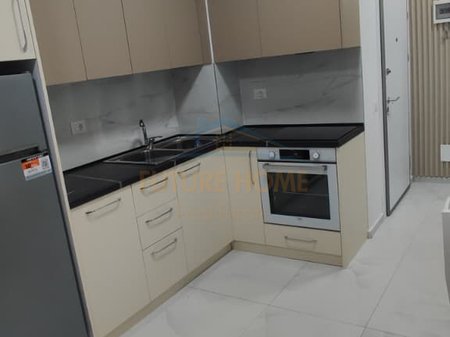 Tirane, jepet me qera apartament 1+1 Kati 1, 60 m² 420 € 