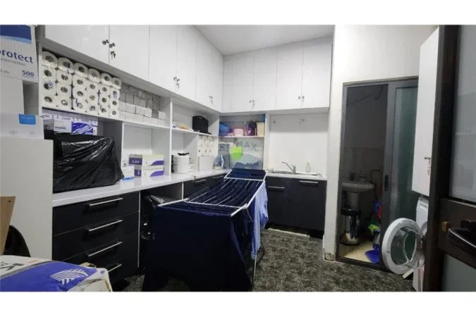 Tirane, shitet dyqan Kati 0, 15 m² 60.000 € (Pjeter Bogdani Bllok (ID: 530221064-111)