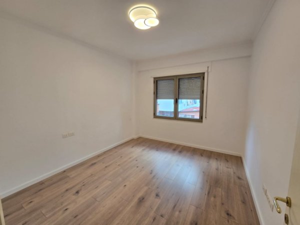 Tirane, shitet apartament 1+1 , 73 m² 218.000 € (Kompleksi Delijorgji)