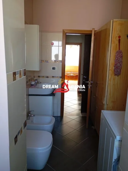 Tirane, jepet me qera apartament 2+1 , 70 m² 650 € (Rruga e Elbasanit)
