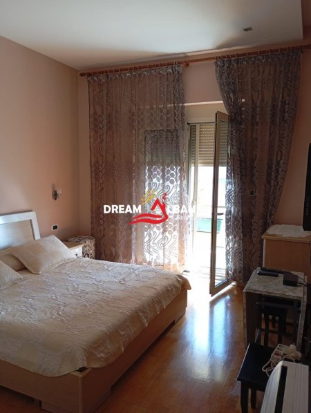 Tirane, jepet me qera apartament 2+1 , 70 m² 650 € (Rruga e Elbasanit)