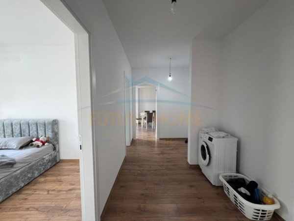 Tirane, shitet apartament 2+1+Ballkon Kati 1, 105 m² 200.000 € (Bulevardi i Ri)