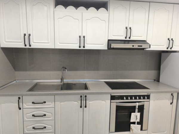 Tirane, jepet me qera Vile 1+1+Aneks+Ballkon Kati 2, 85 m² 400 € (Gjergj Legisi)