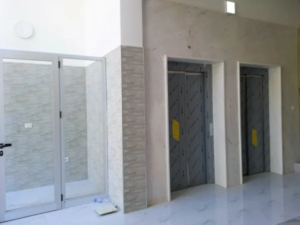 Tirane, jepet me qera apartament 1+1 , 500 € 