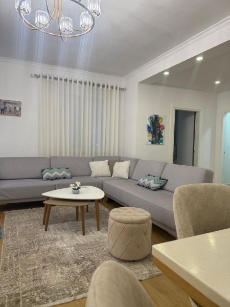 Tirane, shitet apartament 2+1 , 92 m² 147.000 € 