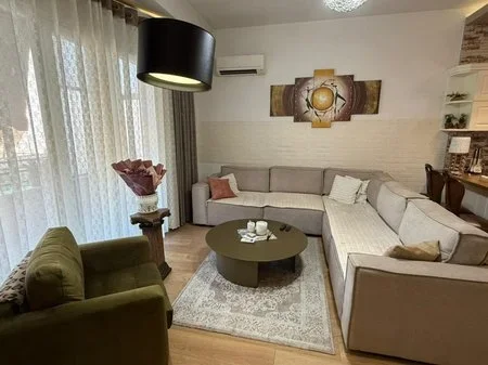 Tirane, shitet apartament 2+1 Kati 1, 114 m² 157.000 € 
