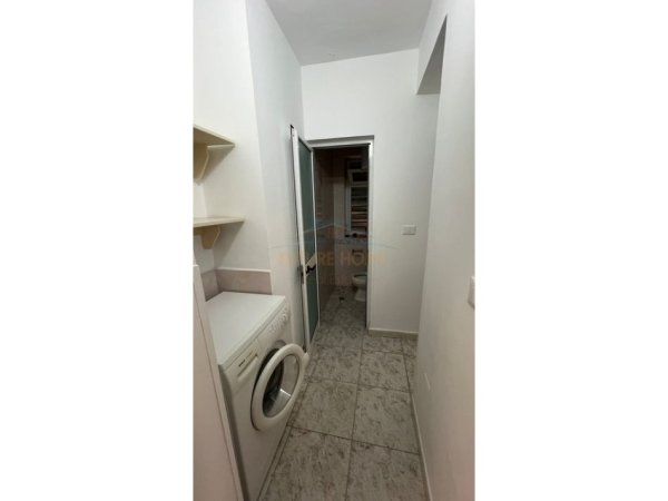 Tirane, jepet me qera apartament 2+1+Ballkon Kati 1, 87 m² 650 € (Rruga Fortuzi)