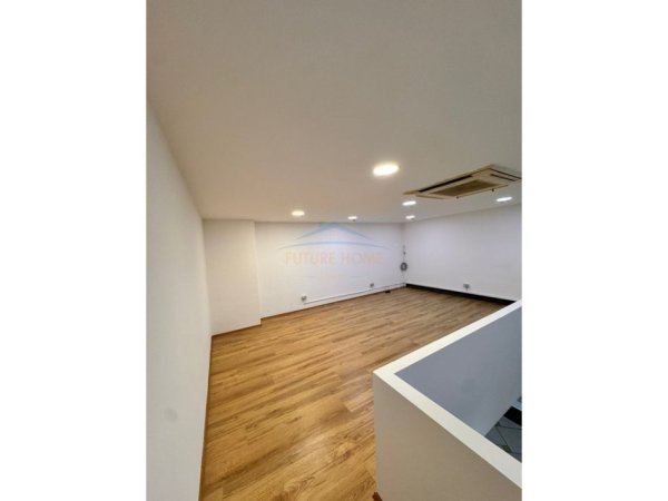 Shitet, Ambient Biznesi, Rruga Barrikadave, Tiranë 160,000 €