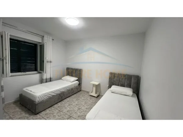 Jepet me qera apartament 2+1 Kati 1, 87 m² 650 € (Rruga Fortuzi)