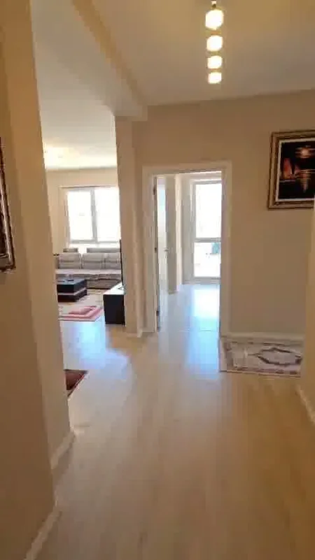 Tirane, shitet apartament 3+1 Kati 1, 120 m² 160.000 € (Përballë Spitalit Amerikan 3)