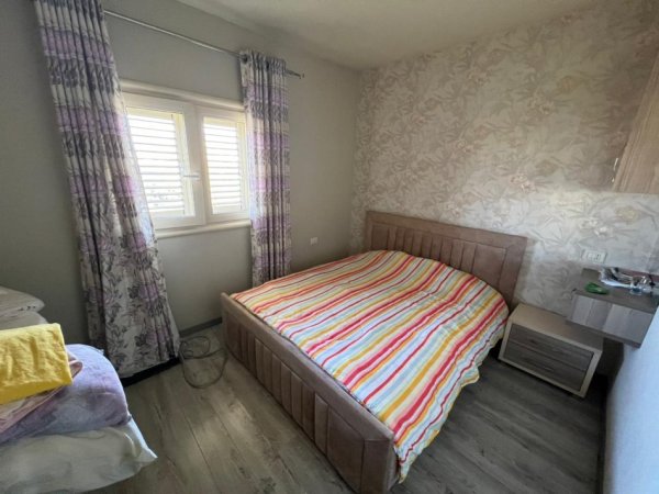 Tirane, jepet me qera apartament 2+1+Ballkon Kati 6, 90 m² 600 € (Fusha e Aviacionit)