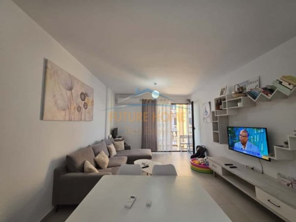 Tirane, jepet me qera apartament 2+1 Kati 5, 104 m² 700 € (Kompleksi ASL)