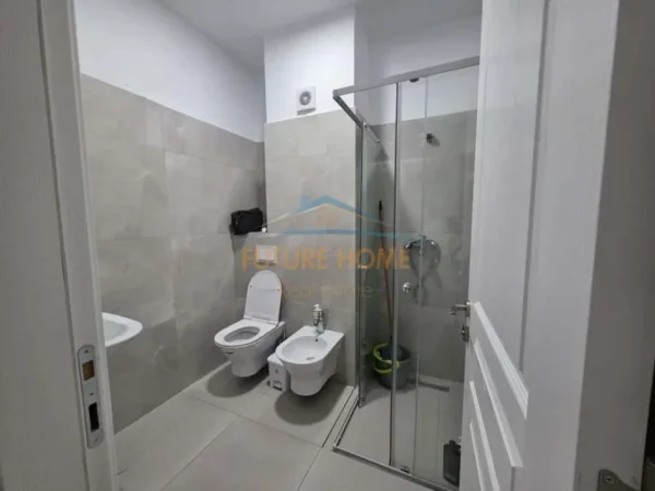 Tirane, jepet me qera apartament 2+1 Kati 5, 104 m² 700 € (Kompleksi ASL)