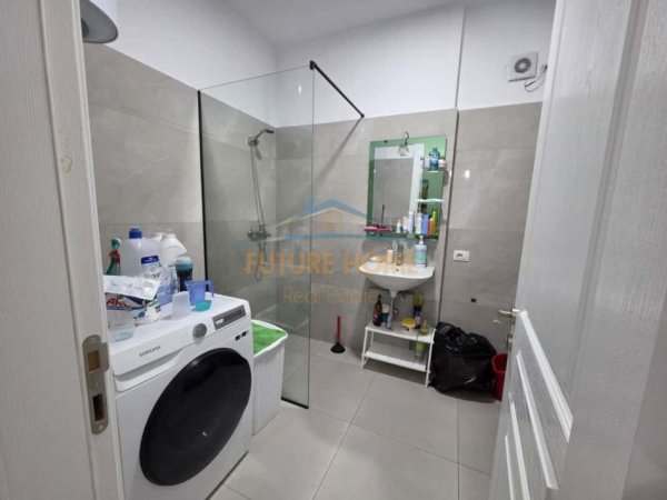 Tirane, jepet me qera apartament 2+1 Kati 5, 104 m² 700 € (Kompleksi ASL)