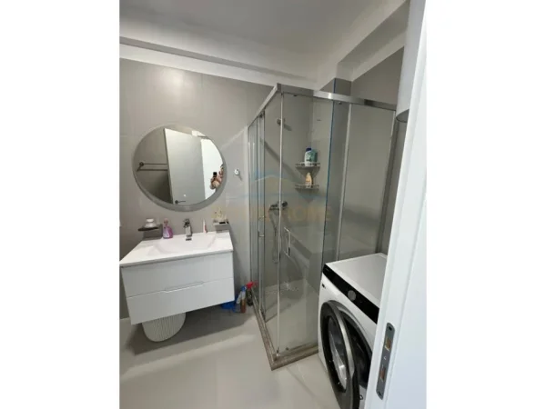 Tirane, jepet me qera apartament 2+1 Kati 6, 79 m² 400 € 