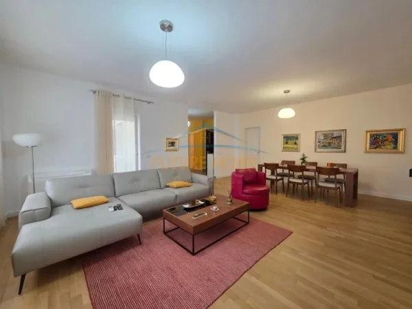 Tirane, jepet me qera apartament 3+1 Kati 2, 250 m² 1.800 € 