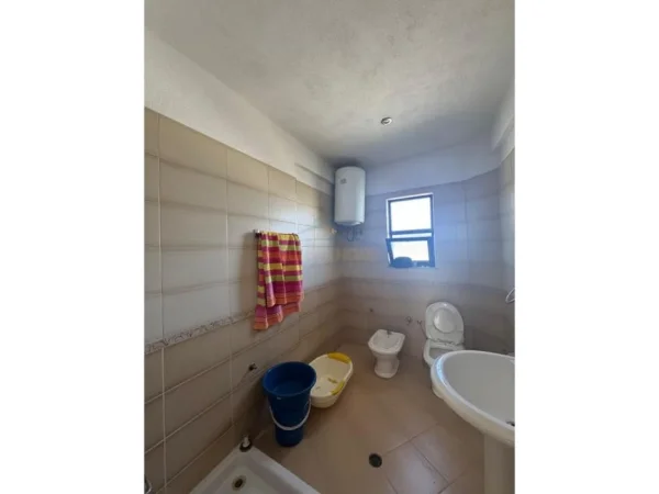 Shitet Vilë 2-Katëshe Senatorium, Sauk Tiranë! 350,000 €