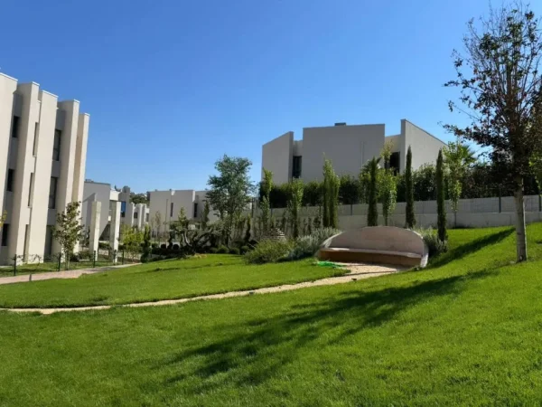 Tirane, shitet apartament 2+1 , 136 m² 350.000 € (green valley residence)