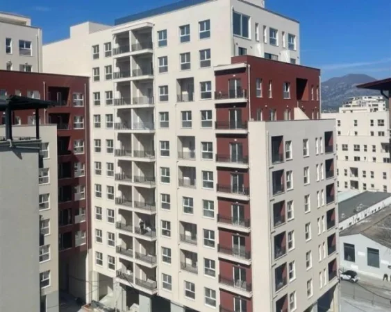 Tirane, shitet garsonier Kati 5, 119 m² 190.000 € (laprake)