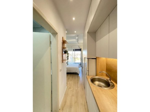 Tirane, shitet garsonier 1+1 Kati 10, 30 m² 93.000 € (Kompleksin “Magnet”)