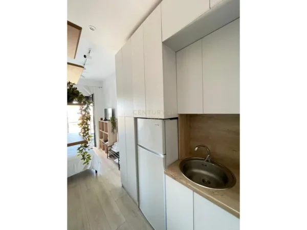 Tirane, shitet garsonier 1+1 Kati 10, 30 m² 93.000 € (Kompleksin “Magnet”)