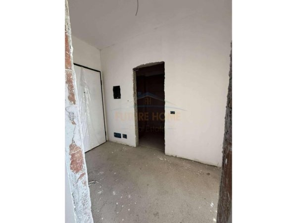 shitet apartament 1+1 Kati 7, 72 m² 113.480 € (Unaza e re)