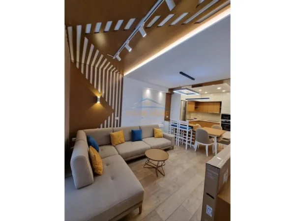 Tirane, jepet me qera apartament 2+1+Ballkon Kati 2, 96 m² 950 € (Rruga Ndre Mjeda)