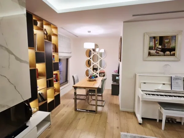 Tirane, shitet apartament 2+1 , 130 m² 399.000 € (delijorgji)