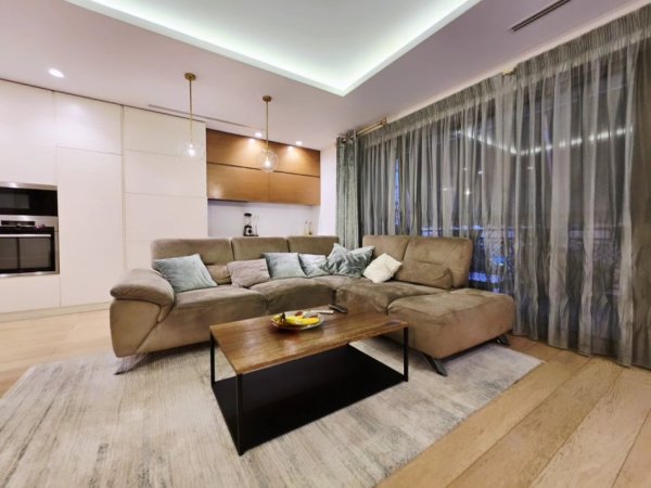 Tirane, shitet apartament 2+1 , 130 m² 399.000 € (delijorgji)