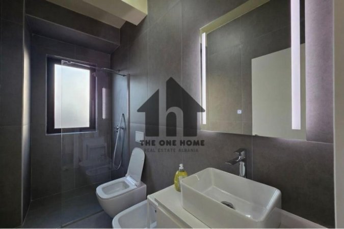 Shqiperi, jepet me qera apartament 1+1 Kati 3, 50 m² 550 € (Myslym Shyre)