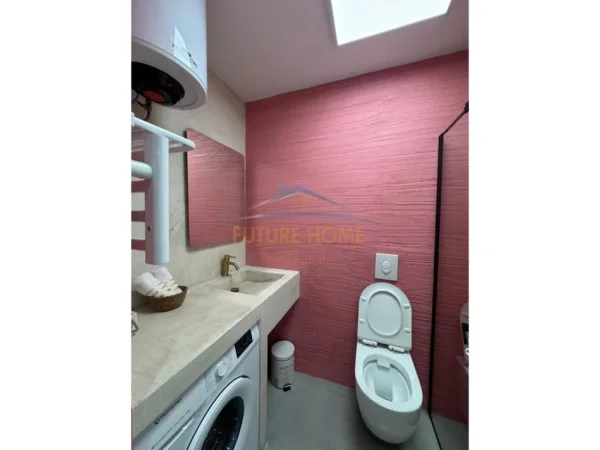 Shitet, 2 Apartamente 1+1 dhe një Studio, Rruga Kavajës, Tiranë 330,000 €