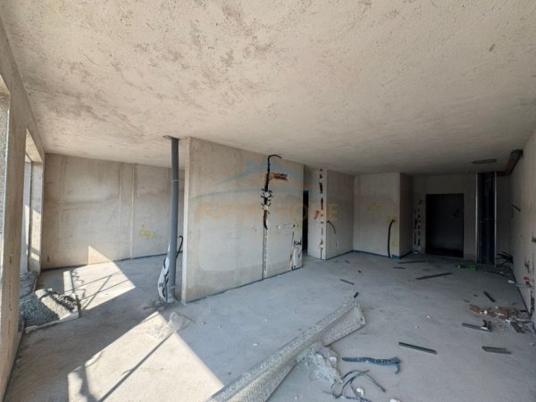 Shitet, Apartament 1+1, Residenca White Tower, Komuna e Parisit 230,000 €