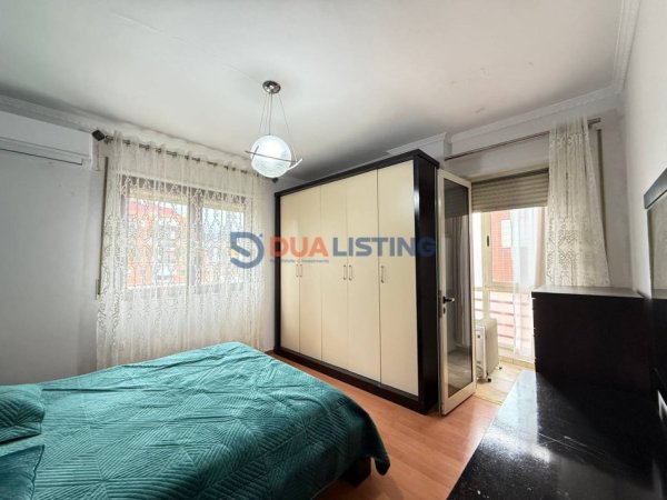 Tirane, jap me qera apartament 2+1 , 850 € (blloku prane juridikut)