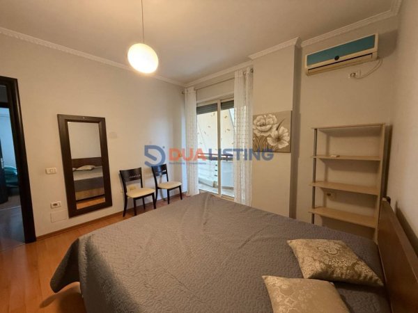 Tirane, jap me qera apartament 2+1 , 850 € (blloku prane juridikut)