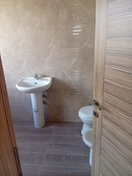 🏠 Jepet me Qera Apartament 2+1 TEK  Fundi i 5 Majit,  Kati 4, 107 m² 450 €URO