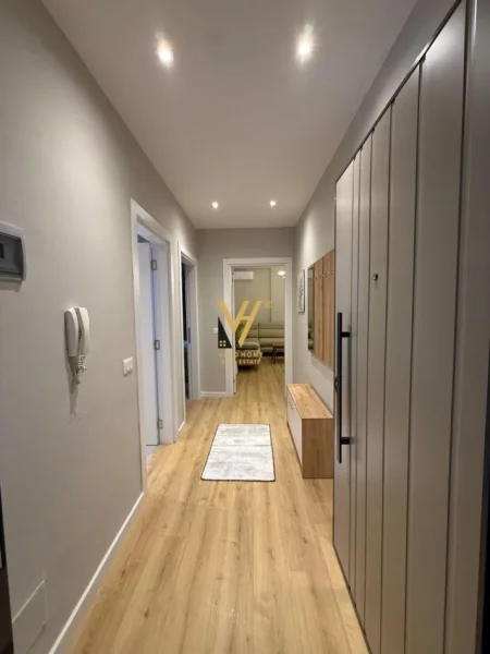 Tirane, jepet me qera apartament 1+1+Ballkon Kati 5, 78 m² 550 € (ASTIR)