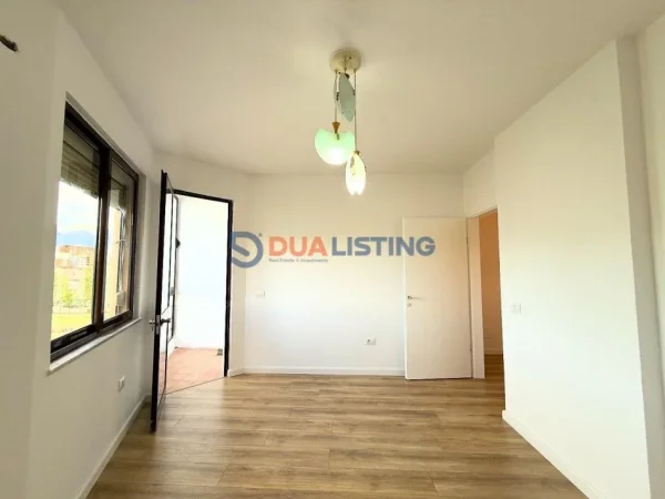 Tirane, shes apartament 2+1 Kati 5, 81 m² 165.000 € (ish fusha e aviacionit)