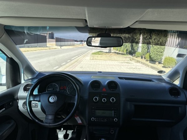 Durres, shitet makine VOLKSWAGEN CADDY MAX 1.9 Nafte, e bardhë manuale Klima
