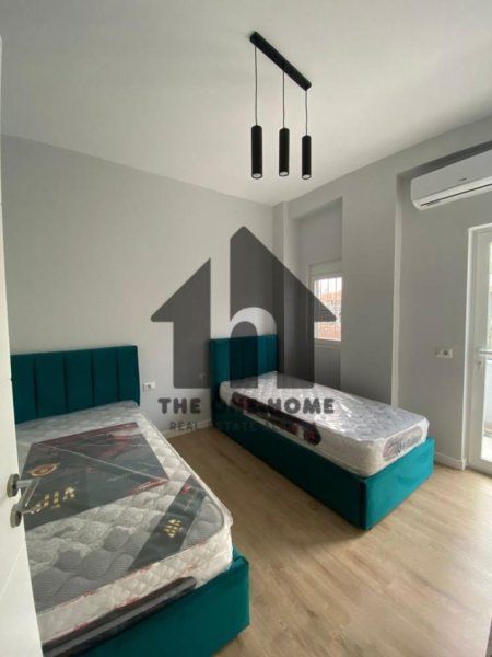 Tirane, jepet me qera apartament 2+1+Ballkon Kati 2, 90 m² 700 € (21 - Dhjetori)
