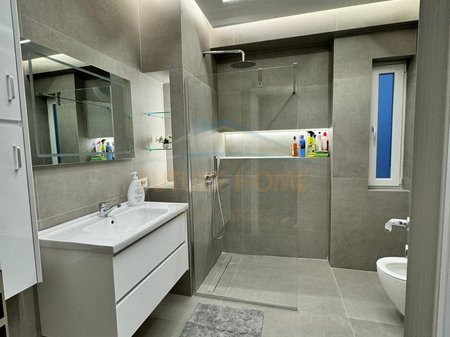 Durres, shitet apartament 2+1+Ballkon Kati 3, 91 m² 210.000 € 