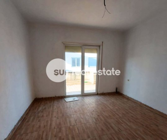 Shkoder, shitet apartament 3+1+Ballkon Kati 6, 230 m² 286.000 € (QENDER)
