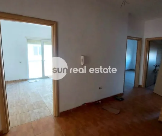 Shkoder, shitet apartament 3+1+Ballkon Kati 6, 230 m² 286.000 € (QENDER)